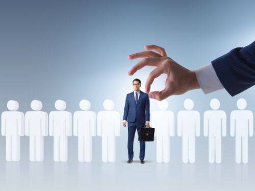 Znajdowanie i zatrudnianie idealnych pracowników: Poradnik skutecznej rekrutacji